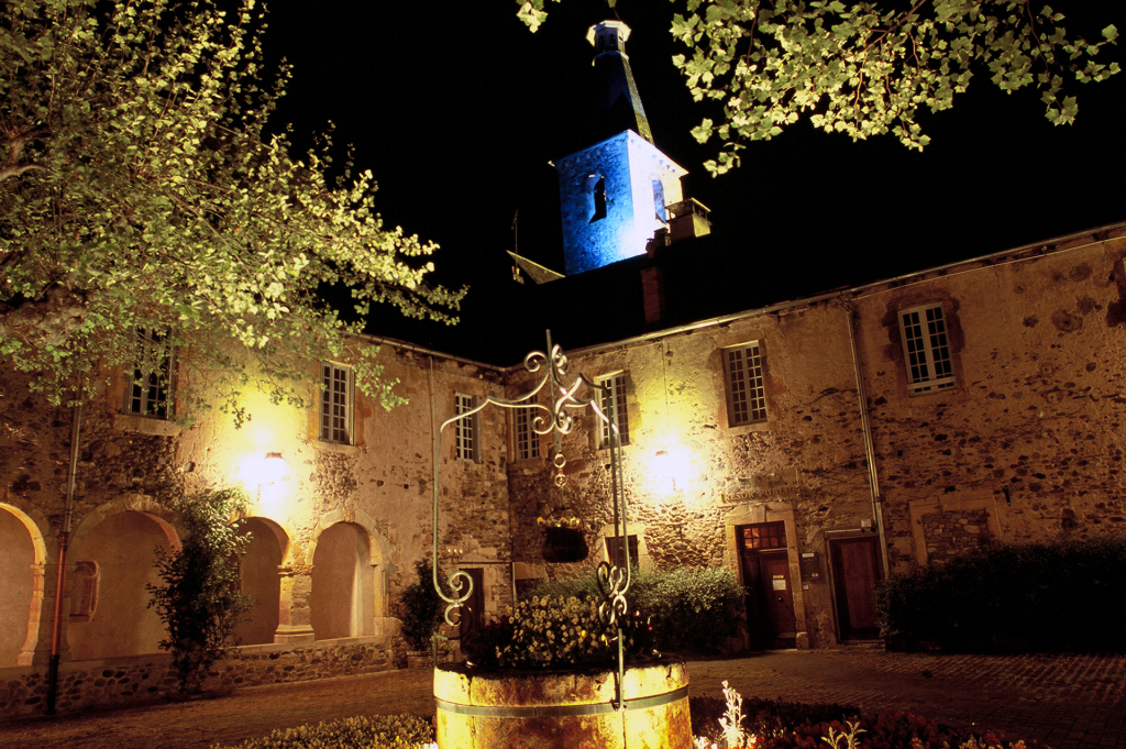 Monastère des Augustins à Saint Geniez d'Olt et d'Aubrac - Christian Bousquet