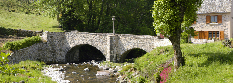 Pont des pélerins à Saint Chély d'Aubrac - Jean-Denis Auguy
