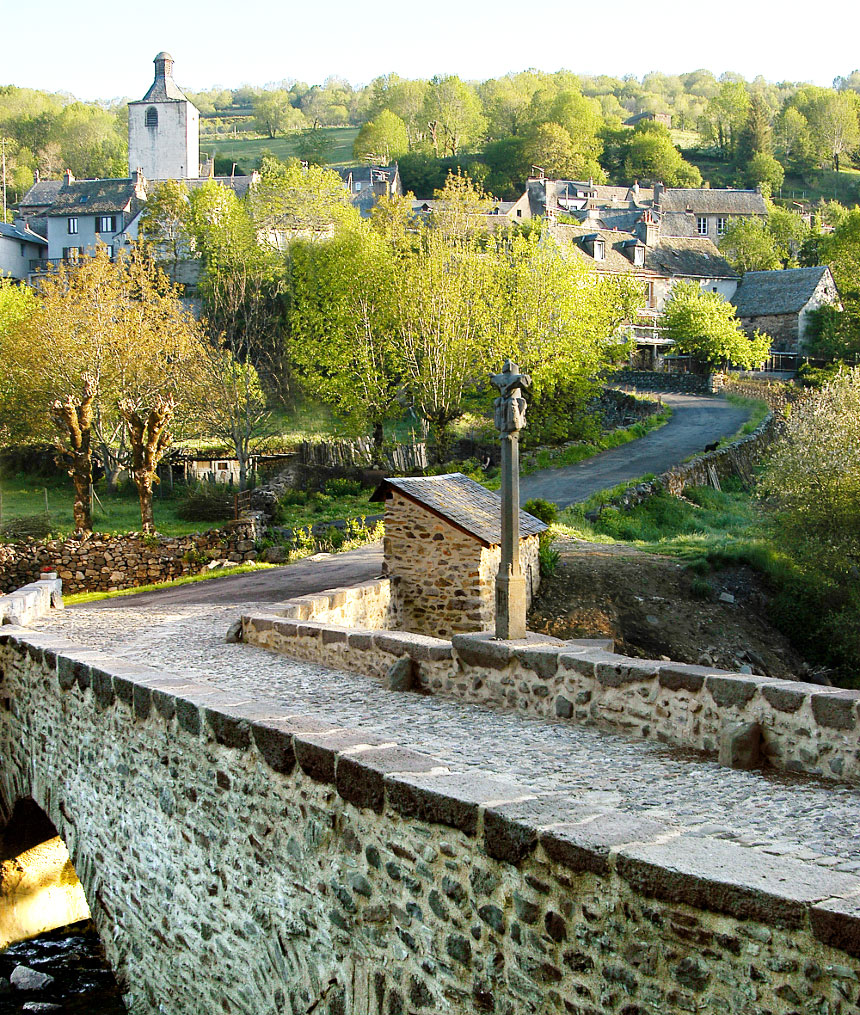 Pont des pélerins à Saint Chély d'Aubrac - Jean-Denis Auguy