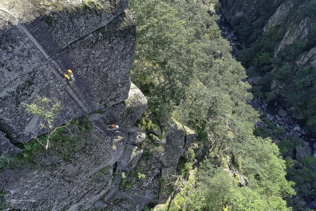 Via Ferrata en Aubrac - JP Viguier