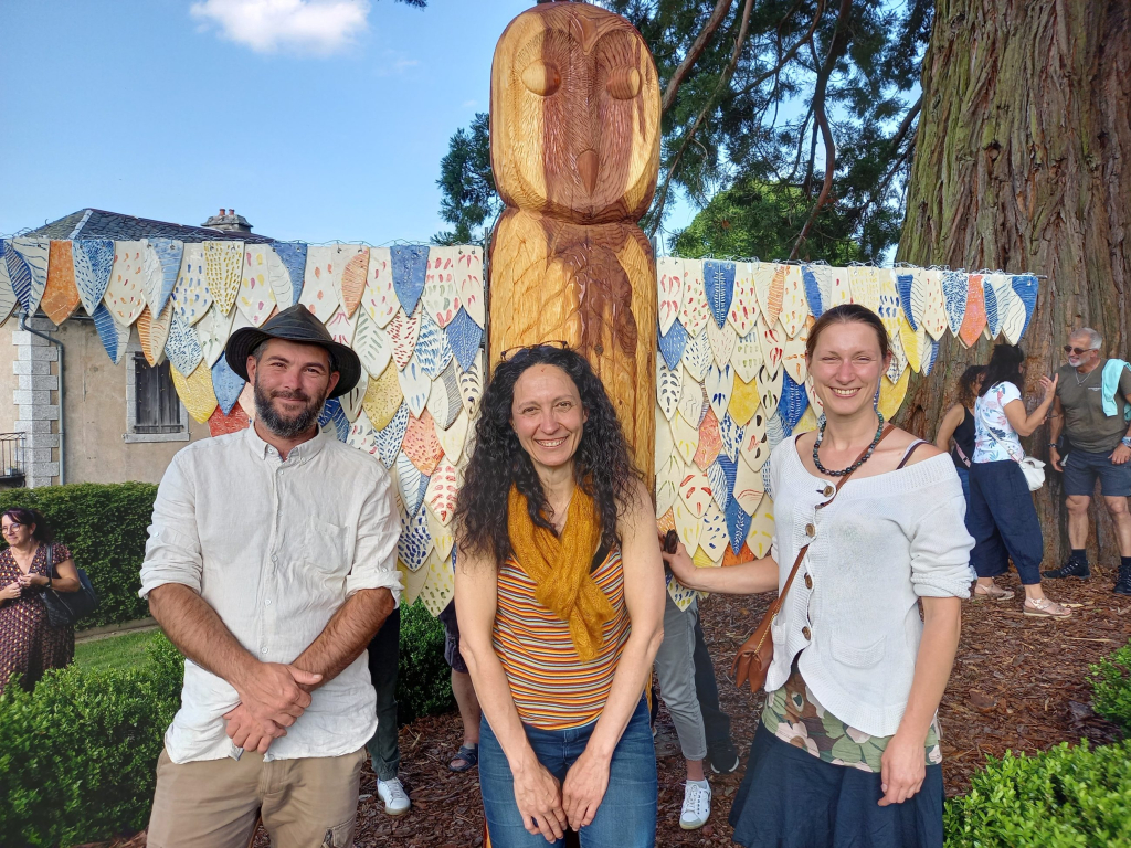 Inauguration du Totem Chouette au jardin public d'Aumont Aubrac