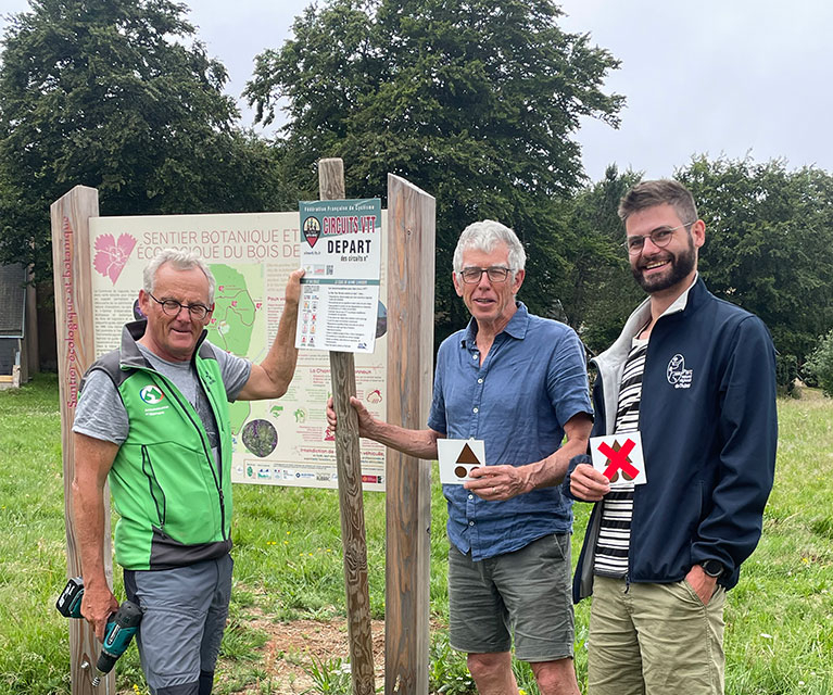 Gonzalo Diaz, Bureau des accompagnateurs des Monts d’Aubrac, Marc Guibert, vice-président du Parc et Joris Pesche, chargé de mission Randonnée au Parc naturel régional de l’Aubrac - Bureau des accompagnateurs des Monts d’Aubrac