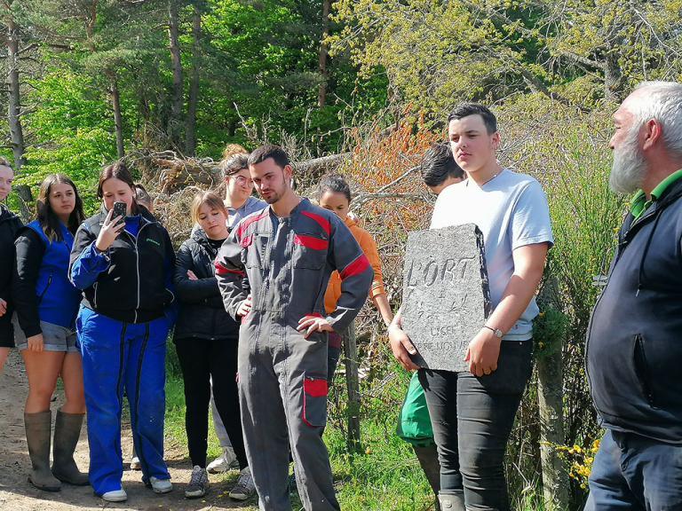 Inauguration de la parcelle de culture de plantes traditionnelles comestibles de l'Aubrac par le Lycée Terre Nouvelle - PNR Aubrac